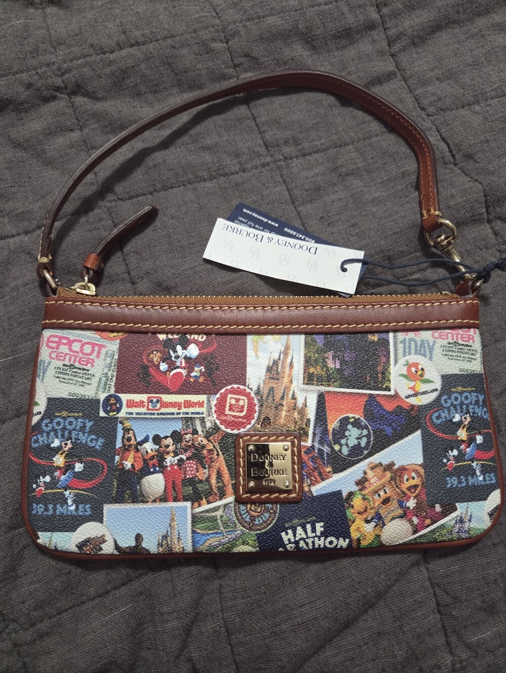 NWT Collectible Dooney & Bourke RunDisney WDW Half/Full Marathon Slim Wristlet